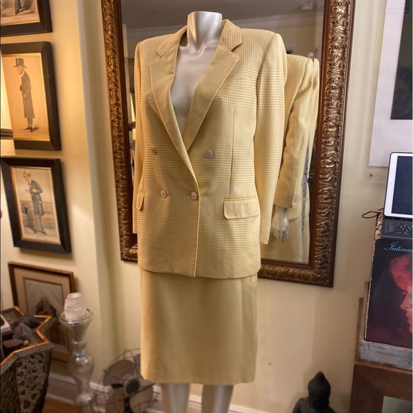Burberry Suit Jacket and Skirt Set Authentic Vintage 80s Size 42 Silk and Wool - Picture 3 of 16
